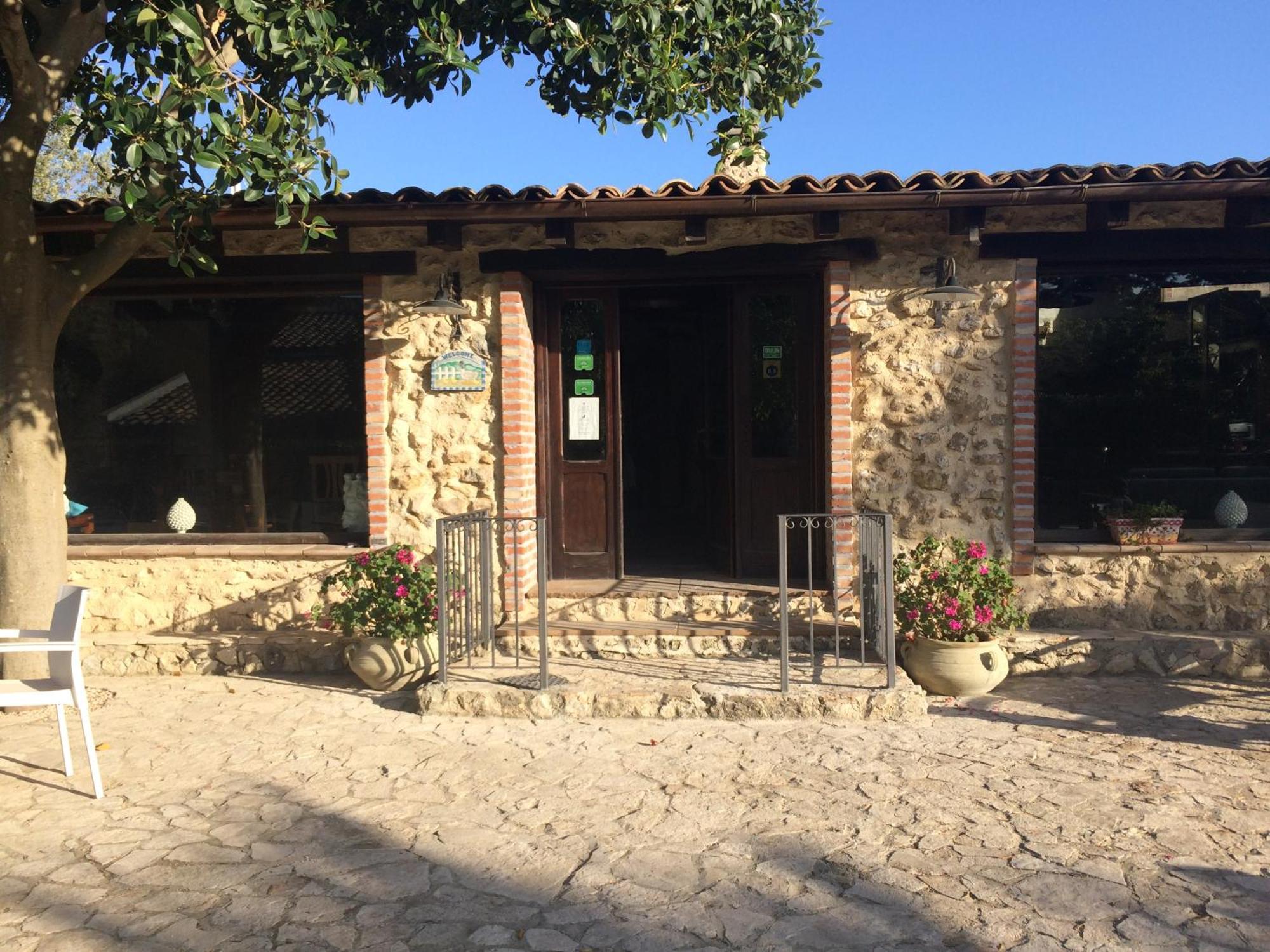 Vila Agriturismo Roba Degli Ulivi Agrigento Exteriér fotografie
