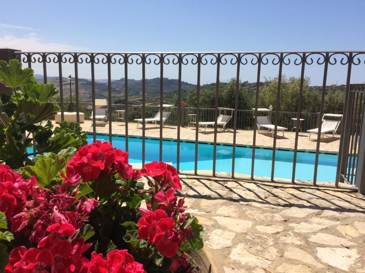 Vila Agriturismo Roba Degli Ulivi Agrigento Exteriér fotografie